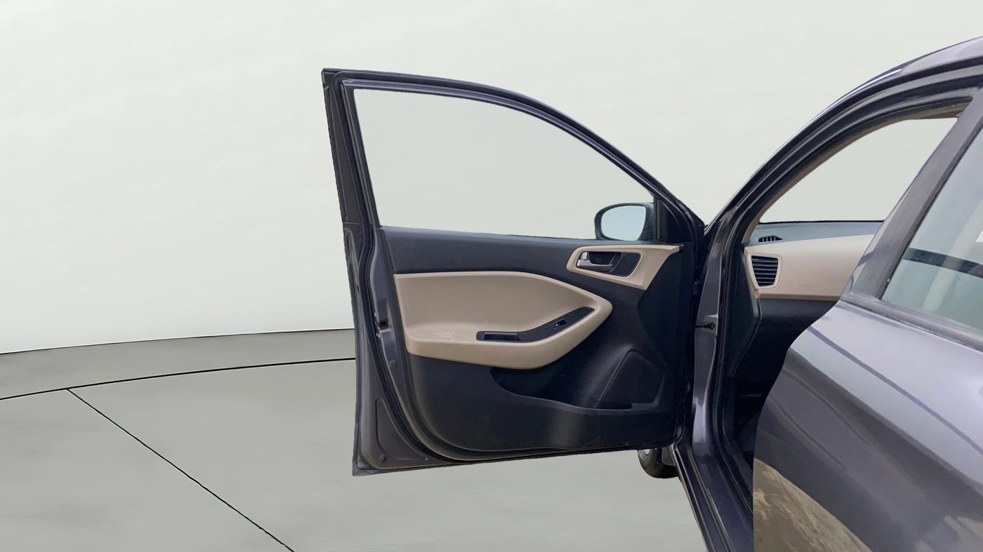 2016 Hyundai Elite i20 ASTA 1.2, CNG, Manual, 1,38,729 km, LHS Front Door