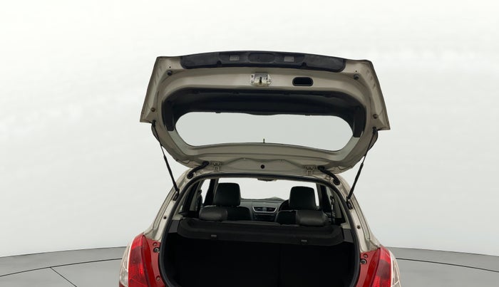 2017 Maruti Swift VXI, Petrol, Manual, 68,694 km, Boot Door Open