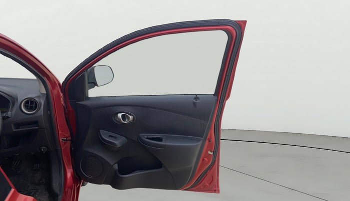 2018 Datsun Go T, Petrol, Manual, 45,073 km, RHS Front Door