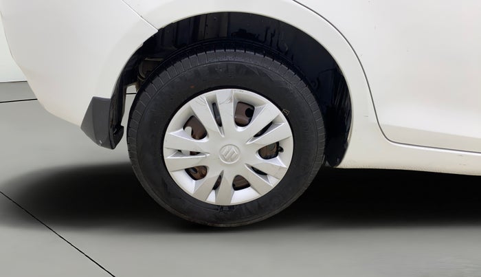 2014 Maruti Swift Dzire VDI, Diesel, Manual, 1,01,822 km, Right Rear Wheel