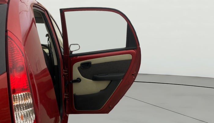 2017 Tata Nano TWIST XTA, Petrol, Automatic, 47,596 km, RHS Rear Door