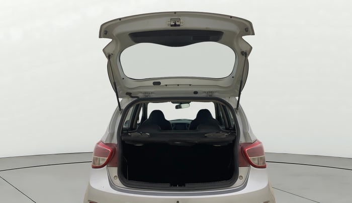 2016 Hyundai Grand i10 MAGNA 1.1 CRDI, Diesel, Manual, 92,624 km, Boot Door Open