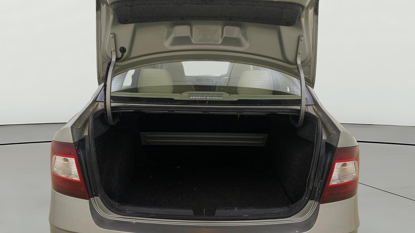 2019 Skoda Rapid STYLE 1.6 MPI, Petrol, Manual, 50,669 km, Boot Open Zoomed View
