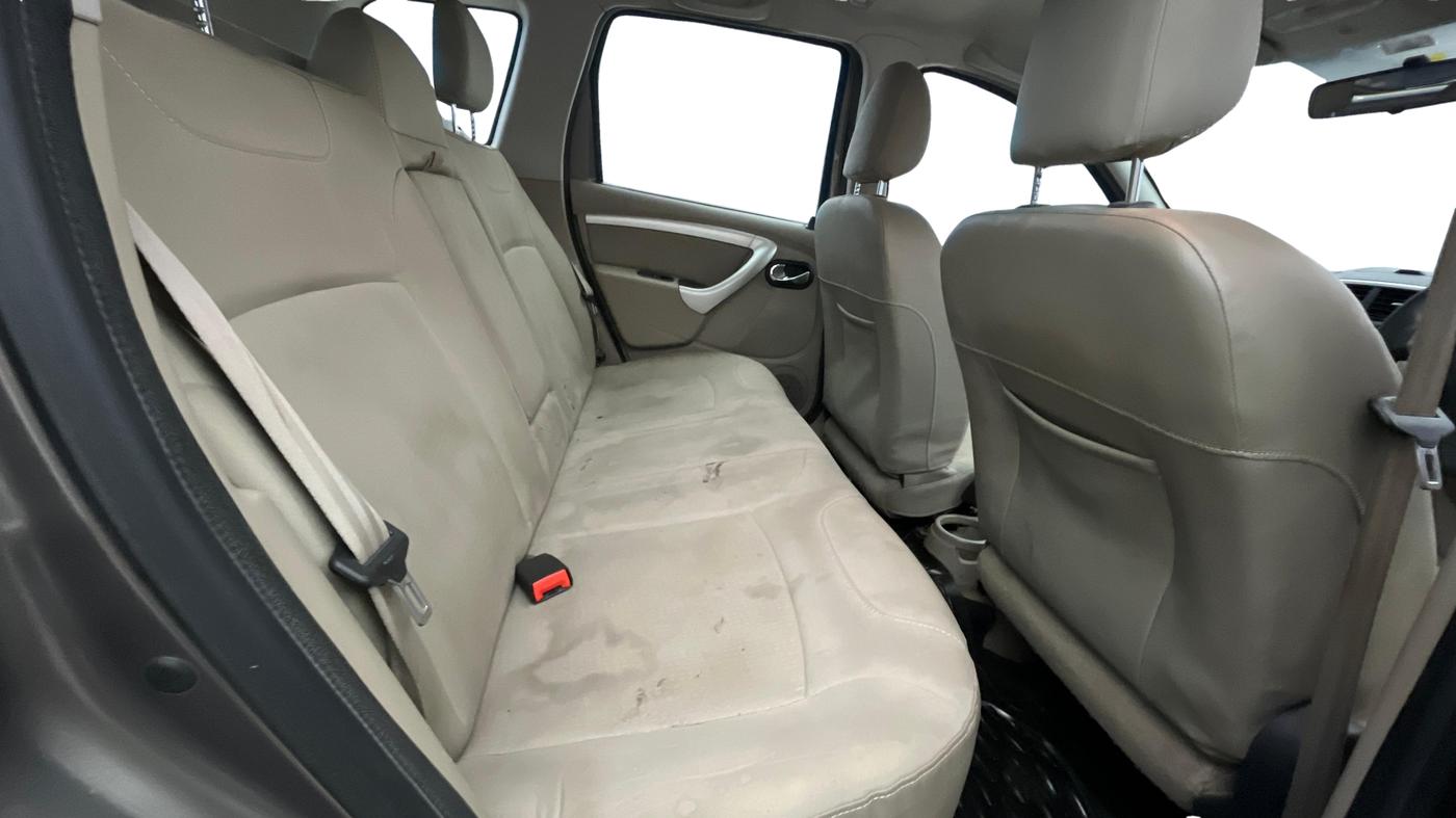 2015 Nissan Terrano XL (P), Petrol, Manual, 92,479 km, Right Side Rear Door Cabin