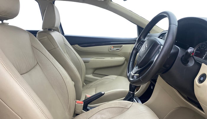 2017 Maruti Ciaz ALPHA  AT 1.4  PETROL, Petrol, Automatic, 1,24,625 km, Right Side Front Door Cabin