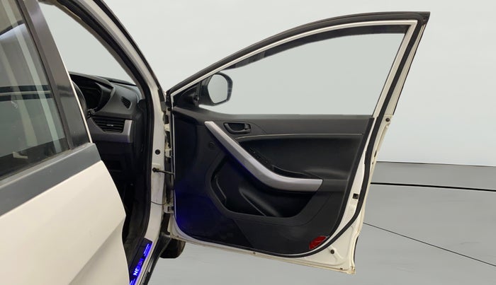 2022 Tata NEXON XM PETROL, Petrol, Manual, 46,195 km, RHS Front Door