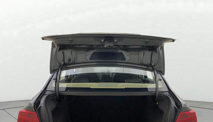 2019 Volkswagen Ameo HIGHLINE PLUS 1.5L AT 16 ALLOY, Diesel, Automatic, 39,830 km, Boot Door Open