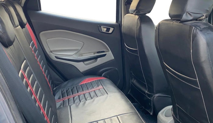 2017 Ford Ecosport TREND+ 1.5L DIESEL, Diesel, Manual, 73,044 km, Right Side Rear Door Cabin