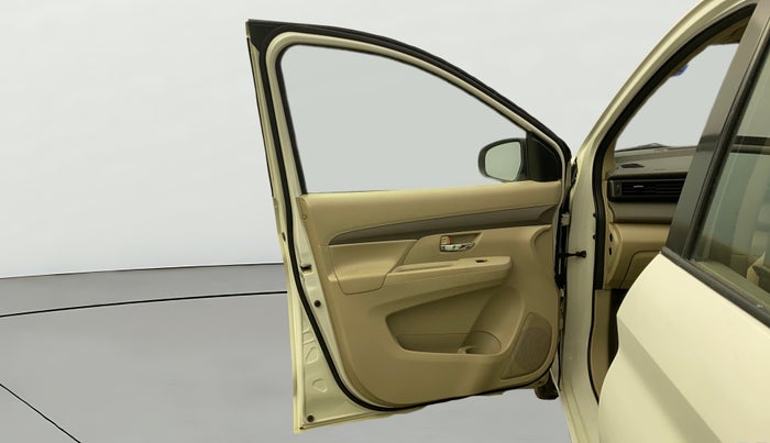 2019 Maruti Ertiga VXI CNG, CNG, Manual, 86,506 km, LHS Front Door