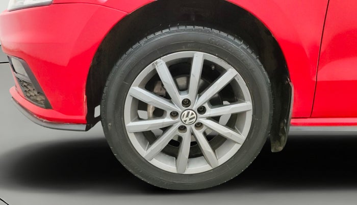 2022 Volkswagen Polo HIGHLINE PLUS 1.0L TSI, Petrol, Manual, 32,219 km, Left Front Wheel