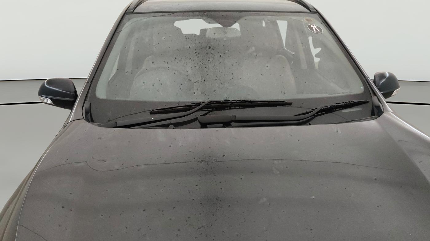 2019 Mahindra XUV500 W5, Diesel, Manual, 60,258 km, Front Windshield