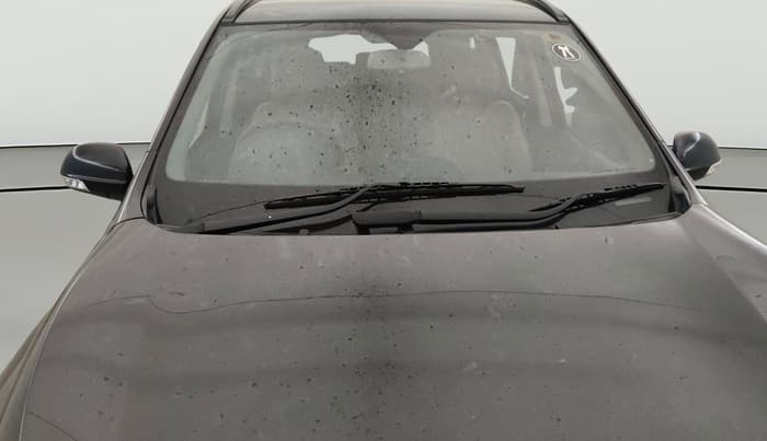 2019 Mahindra XUV500 W5, Diesel, Manual, 60,258 km, Front Windshield