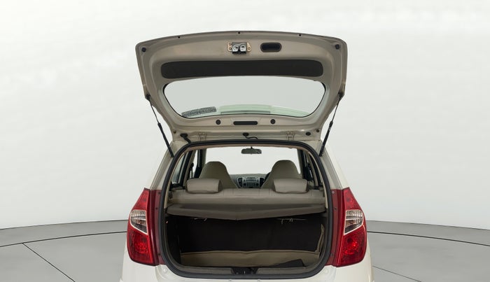 2013 Hyundai i10 ASTA 1.2, Petrol, Manual, 46,832 km, Boot Door Open