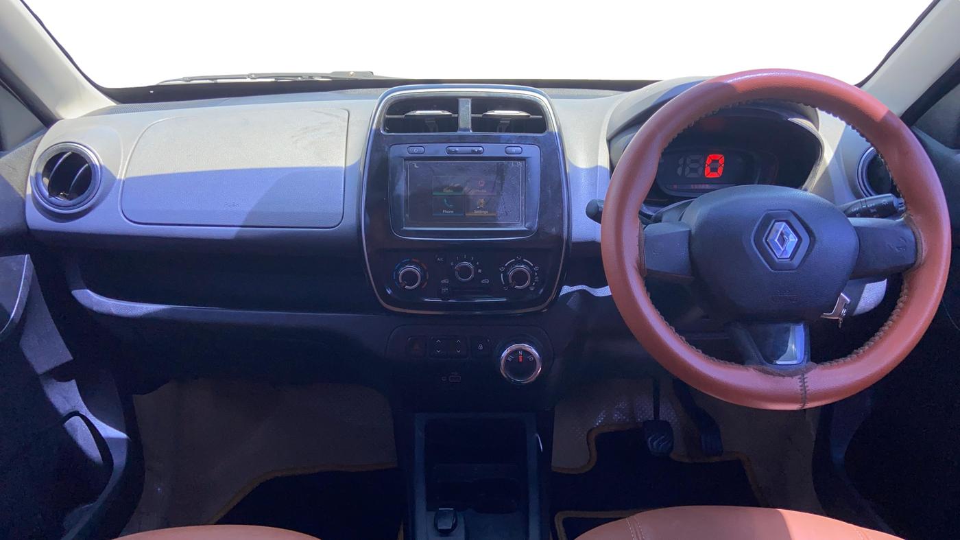 2018 Renault Kwid RXT 1.0 AMT (O), Petrol, Automatic, 55,370 km, Dashboard