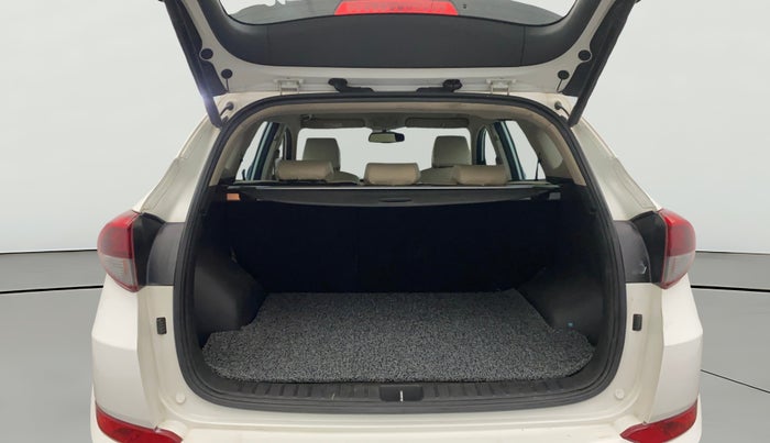 2017 Hyundai Tucson GLS 4WD AT DIESEL, Diesel, Automatic, 1,31,162 km, Boot Open Zoomed View