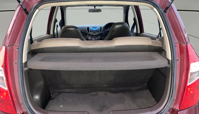 2016 Hyundai i10 SPORTZ 1.1, Petrol, Manual, 36,455 km, Boot Open Zoomed View