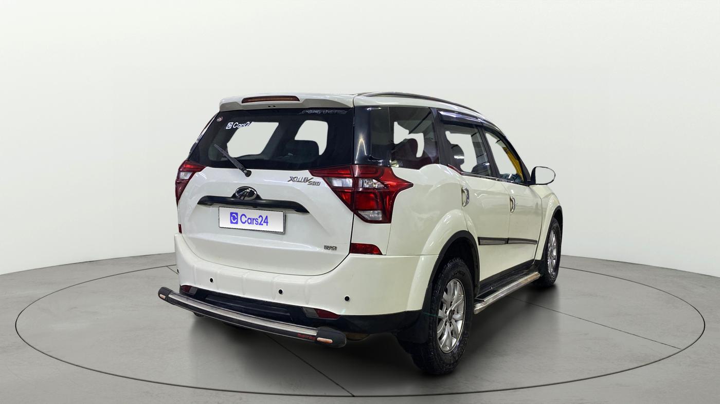 2019 Mahindra XUV500 W9, Diesel, Manual, 77,303 km, Right Back Diagonal