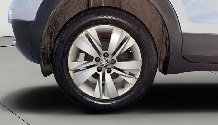 2021 Skoda KUSHAQ AMBITION 1.0L TSI MT, Petrol, Manual, 54,738 km, Right Rear Wheel