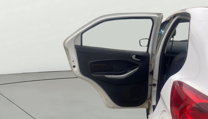 2016 Ford New Figo TITANIUM 1.2 PETROL MT, Petrol, Manual, 96,685 km, LHS Rear Door