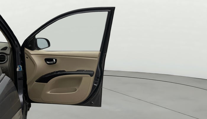 2014 Hyundai i10 SPORTZ 1.1, Petrol, Manual, 67,556 km, RHS Front Door