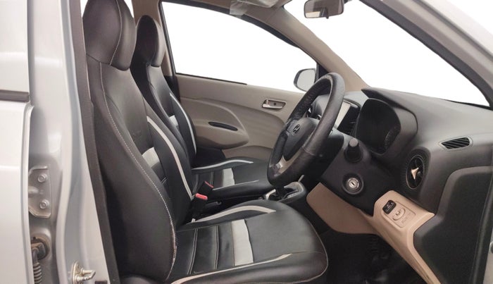 2018 Hyundai NEW SANTRO SPORTZ AMT, CNG, Automatic, 43,478 km, Right Side Front Door Cabin