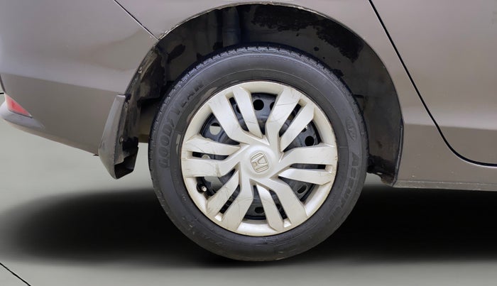 2015 Honda City 1.5L I-DTEC SV, Diesel, Manual, 1,36,584 km, Right Rear Wheel