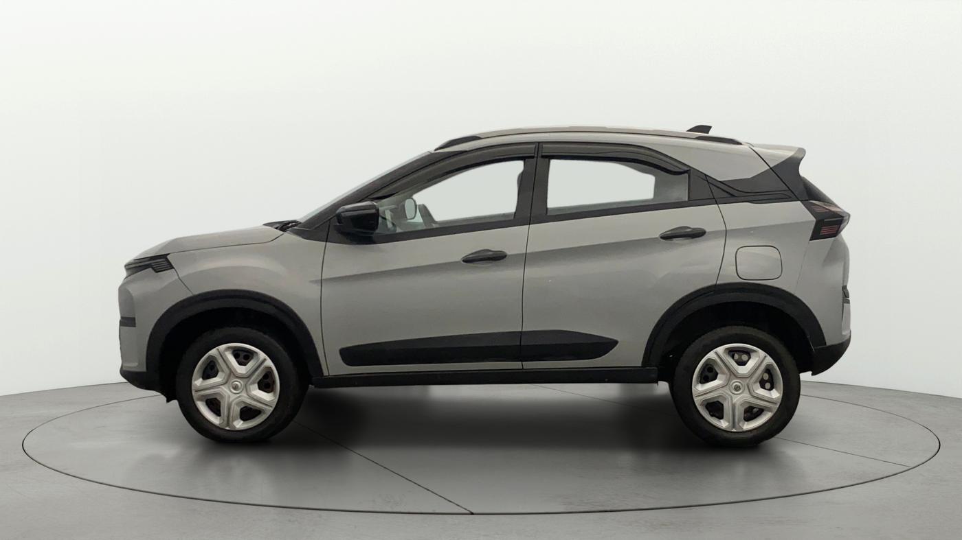 2024 Tata NEXON PURE 1.5 DIESEL, Diesel, Manual, 1,01,413 km, Left Side