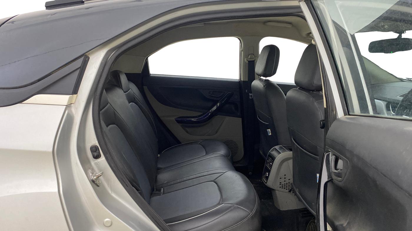 2018 Tata NEXON XT PETROL, Petrol, Manual, 62,008 km, Right Side Rear Door Cabin