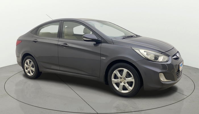 2012 Hyundai Verna FLUIDIC 1.4 CRDI, Diesel, Manual, 1,35,592 km, Right Front Diagonal