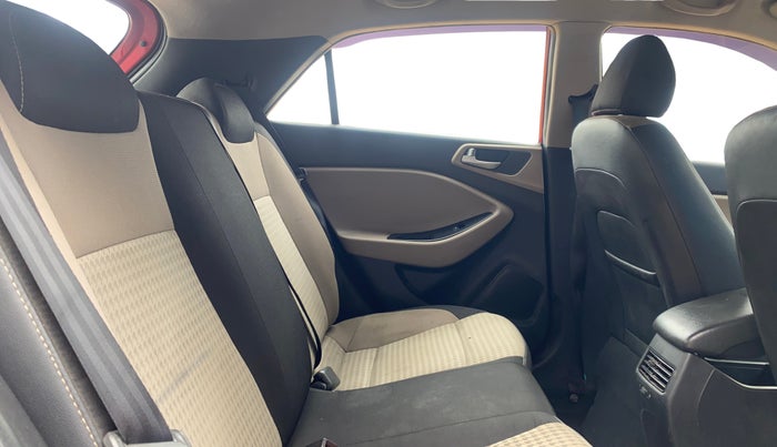 2020 Hyundai Elite i20 MAGNA PLUS 1.2, Petrol, Manual, 61,932 km, Right Side Rear Door Cabin