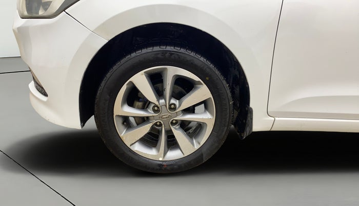 2017 Hyundai Elite i20 ASTA 1.2 DUAL TONE, Petrol, Manual, 50,403 km, Left Front Wheel