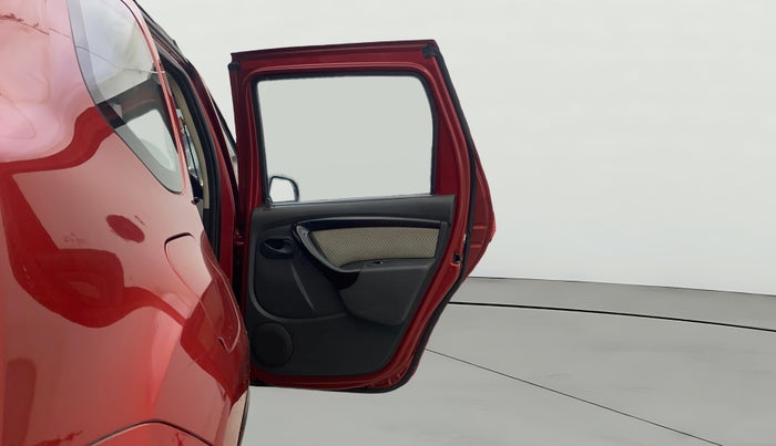 2015 Renault Duster RXL PETROL, Petrol, Manual, 52,802 km, RHS Rear Door