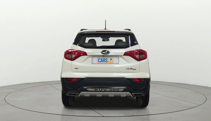 2022 Mahindra XUV300 W8 1.2 PETROL, Petrol, Manual, 36,559 km, Back/Rear