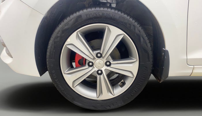 2017 Hyundai Verna 1.6 VTVT SX (O) AT, Petrol, Automatic, 39,750 km, Left Front Wheel