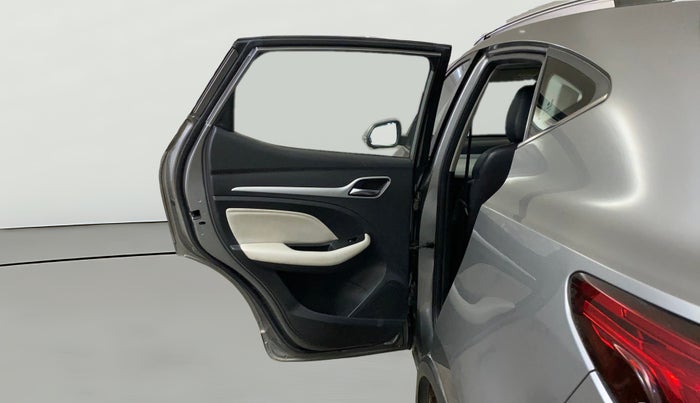 2022 MG ASTOR SHARP 1.5 CVT, Petrol, Automatic, 29,363 km, LHS Rear Door