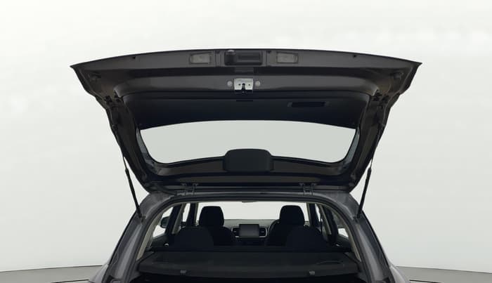2022 Hyundai VENUE S(O) 1.2, Petrol, Manual, 13,781 km, Boot Door Open