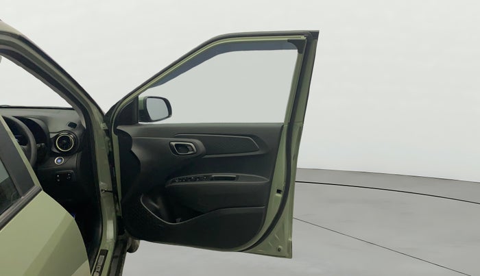 2023 Hyundai EXTER SX(O) CONNECT 1.2 AMT, Petrol, Automatic, 13,996 km, RHS Front Door