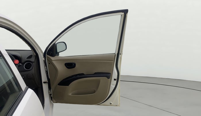 2015 Hyundai i10 MAGNA 1.1, CNG, Manual, 1,23,220 km, RHS Front Door