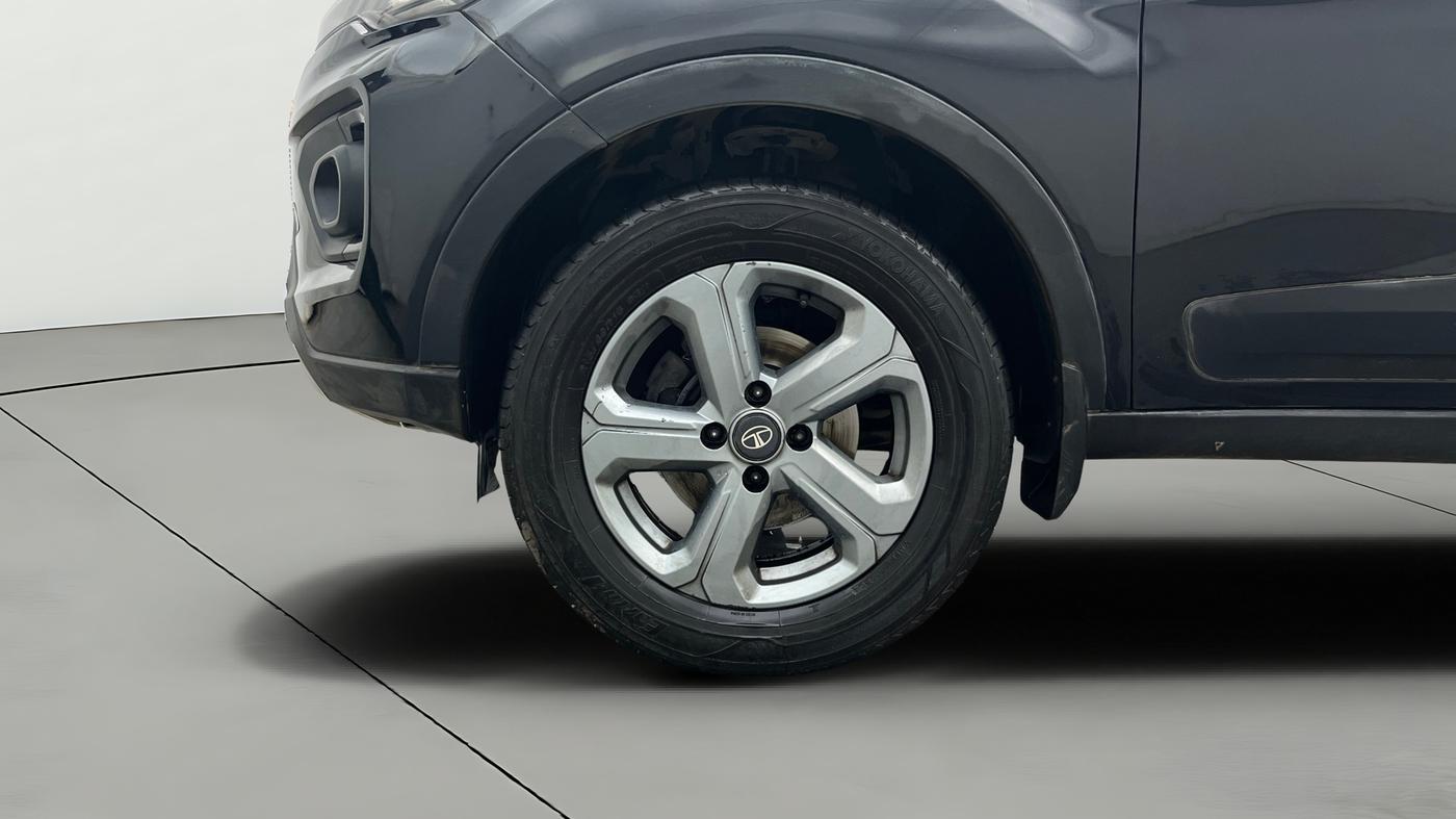 2021 Tata NEXON XZ PLUS (O) PETROL DARK EDITION, Petrol, Manual, 73,349 km, Left Front Wheel