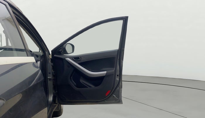 2023 Tata NEXON XMA PETROL, Petrol, Automatic, 17,181 km, RHS Front Door