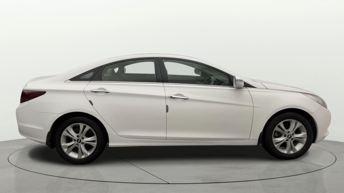2013 Hyundai Sonata 2.4 GDI MT, Petrol, Manual, 61,210 km, Right Side View