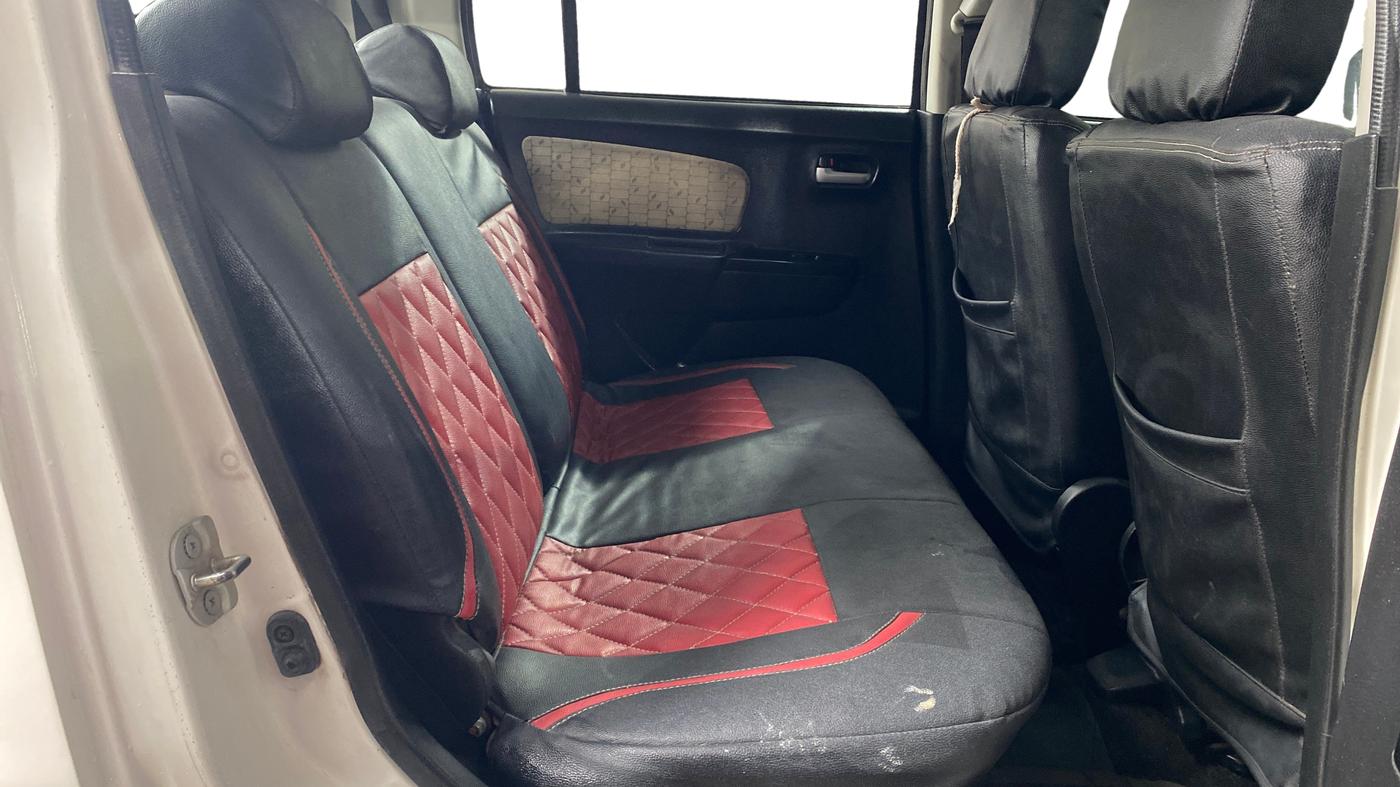 2017 Maruti Wagon R 1.0 VXI, Petrol, Manual, 76,967 km, Right Side Rear Door Cabin