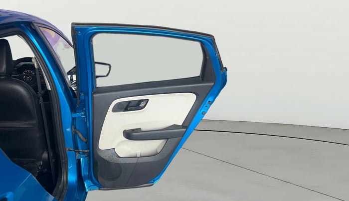 2021 Tata ALTROZ XM PLUS PETROL, Petrol, Manual, 54,967 km, RHS Rear Door