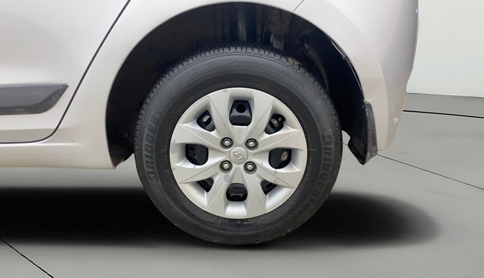 2017 Hyundai Elite i20 SPORTZ 1.2, Petrol, Manual, 38,451 km, Left Rear Wheel