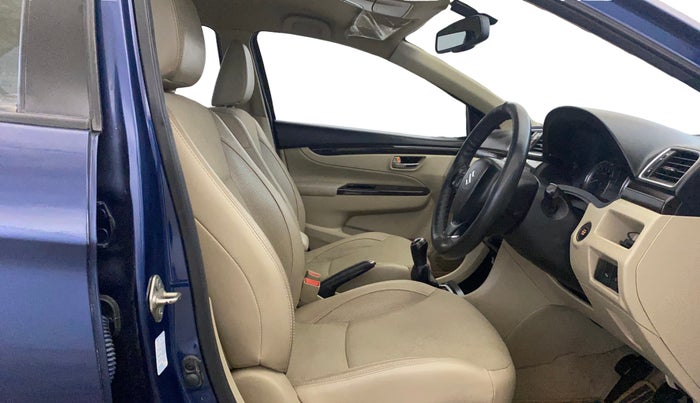 2018 Maruti Ciaz ZETA 1.4  MT PETROL, Petrol, Manual, 67,235 km, Right Side Front Door Cabin