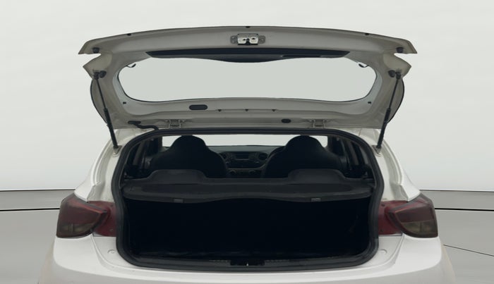 2015 Hyundai Grand i10 SPORTZ 1.2 KAPPA VTVT, Petrol, Manual, 71,943 km, Boot Door Open