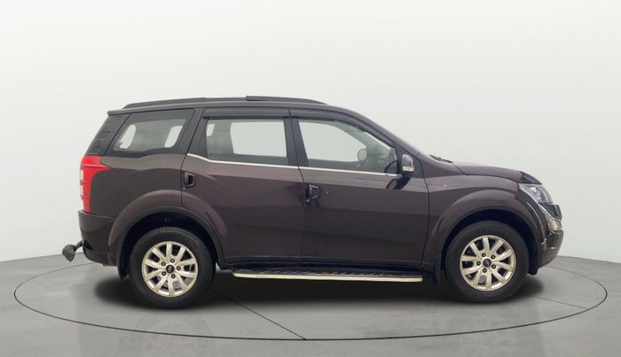 2016 Mahindra XUV500 W10 AT, Diesel, Automatic, 89,467 km, Right Side View