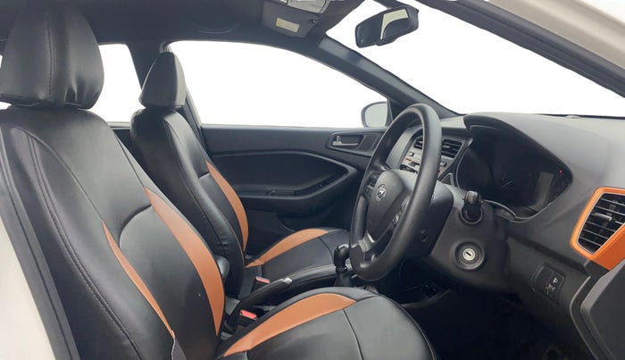 2016 Hyundai i20 Active 1.2 S, Petrol, Manual, 50,846 km, Right Side Front Door Cabin