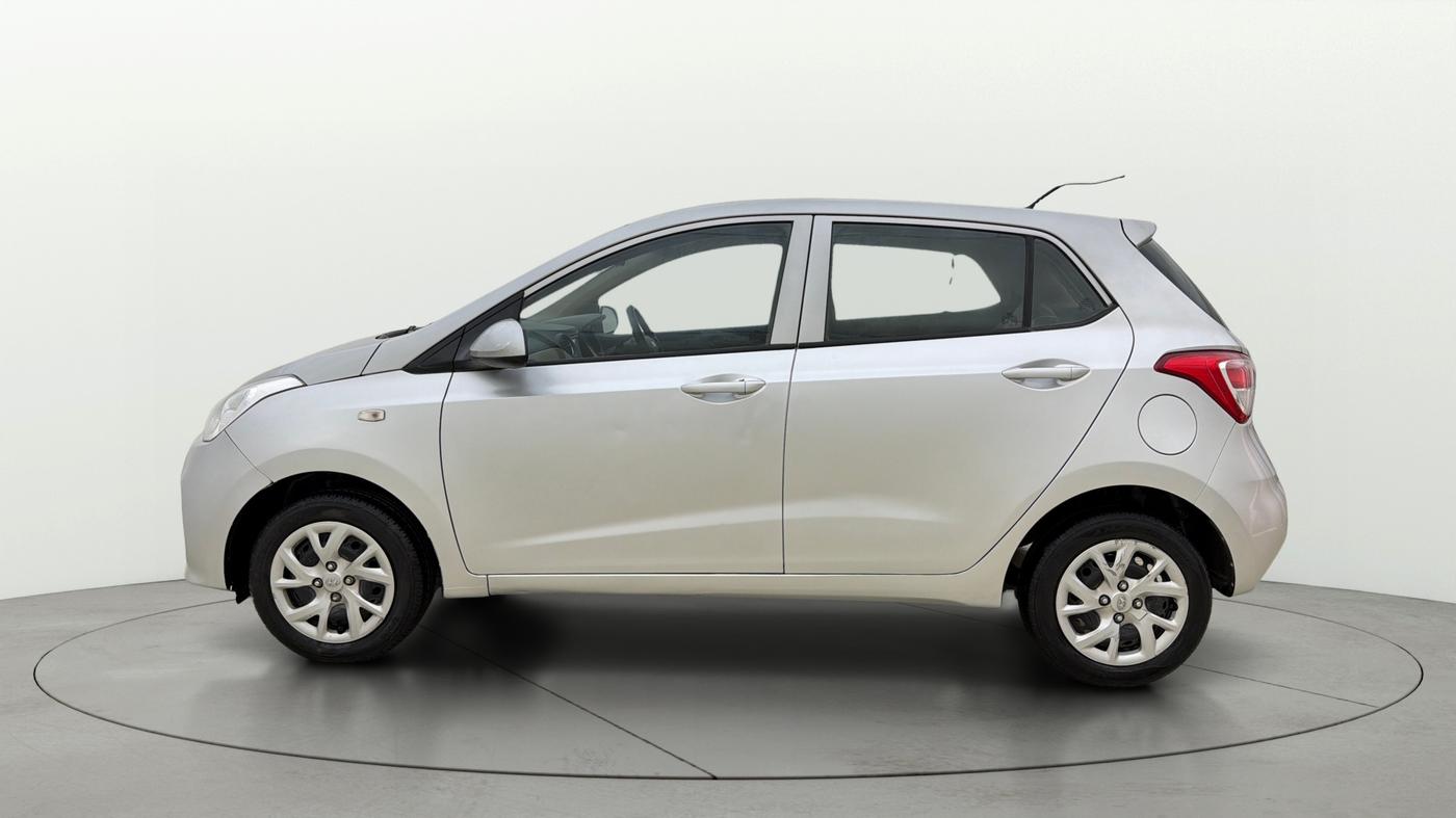2017 Hyundai Grand i10 MAGNA 1.2 KAPPA VTVT, Petrol, Manual, 16,192 km, Left Side