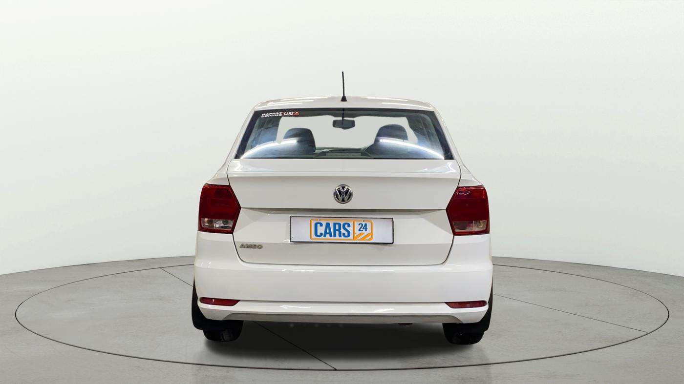 2018 Volkswagen Ameo COMFORTLINE 1.0L, Petrol, Manual, 1,06,101 km, Back/Rear